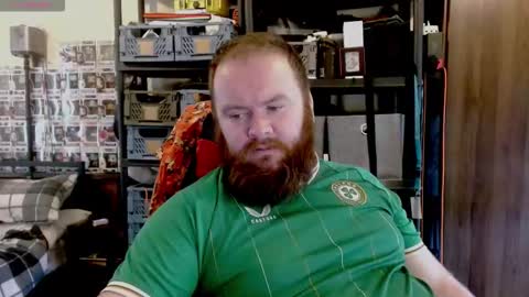 twitter theirishman205 online show from September 12, 12:16 pm