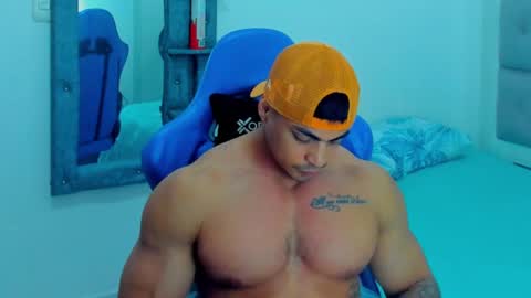 Snapshot of iron_coleman chatting on October 3, 5:07 pm Iron online show from October 3, 5:07 pm