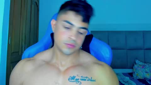 Snapshot of iron_coleman chatting on February 5, 1:26 am Iron online show from February 5, 1:26 am