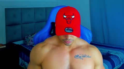 Snapshot of iron_coleman chatting on February 9, 1:56 am Iron online show from February 9, 1:56 am
