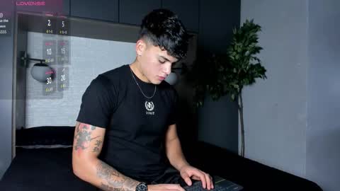 Iron Tous online show from January 31, 8:40 pm