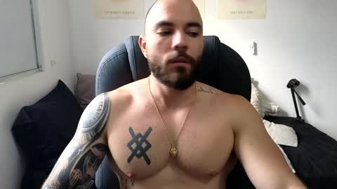 Isaac carter online show from March 29, 9:48 pm