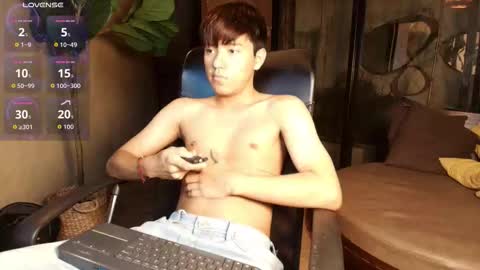 isaac_grimm online show from March 2, 7:48 am