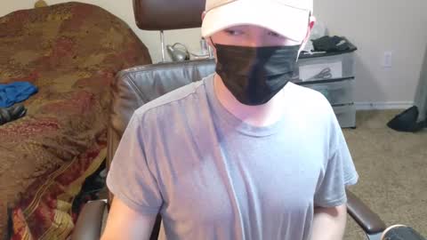 Snapshot of isaac_sheffield chatting on February 24, 8:36 pm isaac online show from February 24, 8:36 pm