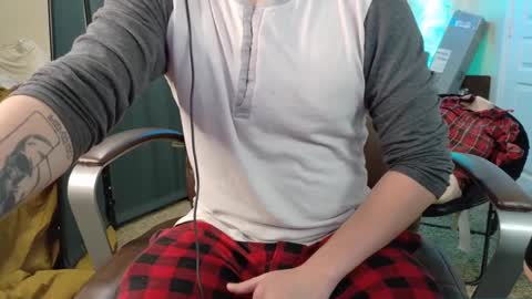 Snapshot of isaac_sheffield chatting on September 26, 7:17 am isaac online show from September 26, 7:17 am