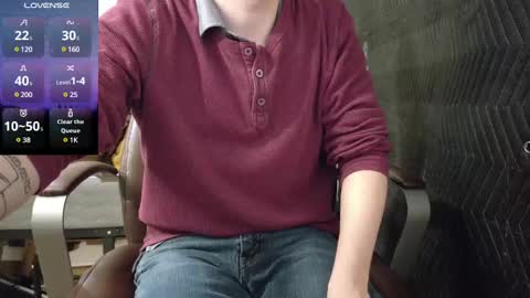 Snapshot of isaac_sheffield chatting on January 4, 11:06 pm isaac online show from January 4, 11:06 pm