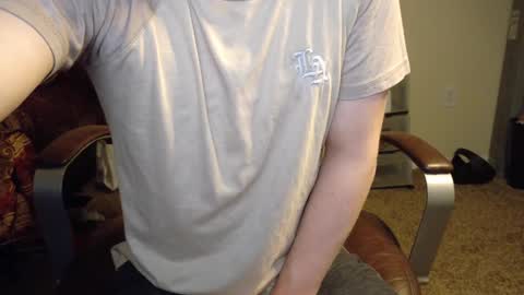 Snapshot of isaac_sheffield chatting on February 27, 2:43 pm isaac online show from February 27, 2:43 pm