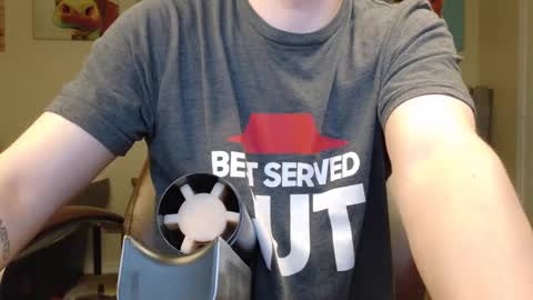 Snapshot of isaac_sheffield chatting on February 10, 4:41 am isaac online show from February 10, 4:41 am