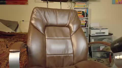 Snapshot of isaac_sheffield chatting on January 27, 6:41 pm isaac online show from January 27, 6:41 pm