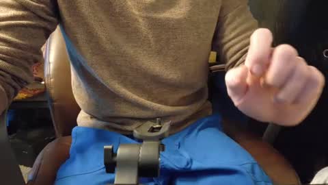 Snapshot of isaac_sheffield chatting on December 26, 2:05 pm isaac online show from December 26, 2:05 pm