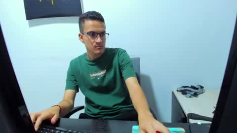 Isaac online show from June 16, 4:15 am