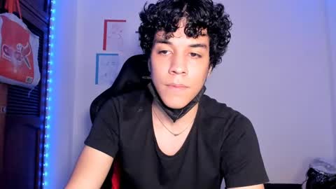 Isidro online show from March 7, 3:40 am