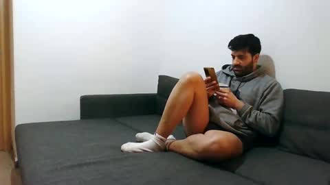 Snapshot of italianboybcn chatting on December 30, 8:10 am italianboybcn online show from December 30, 8:10 am