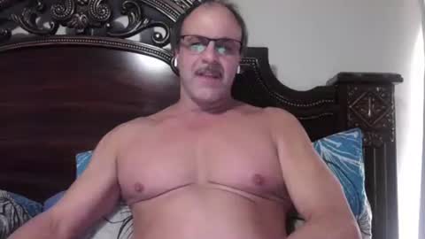 Hot Italian online show from October 25, 7:15 pm