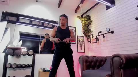 Italo Moore online show from October 20, 11:36 am