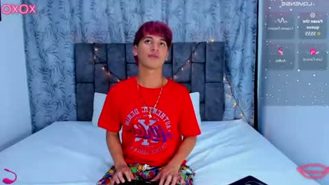 ithan_kingtwin online show from July 8, 8:35 pm