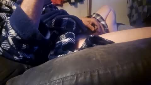 j1025402 online show from October 25, 10:17 am