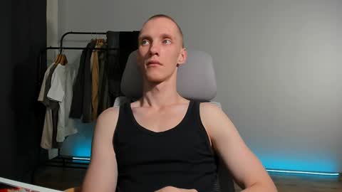 Danny online show from December 16, 9:46 am