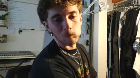 j_crisp online show from January 10, 11:31 pm