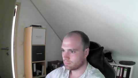 Snapshot of j_german783377 chatting on September 30, 2:09 pm here4y online show from September 30, 2:09 pm