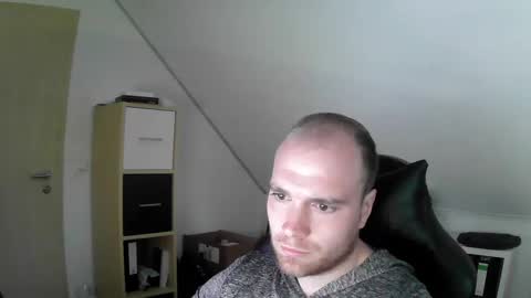 Snapshot of j_german783377 chatting on October 2, 8:18 am here4y online show from October 2, 8:18 am