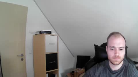 Snapshot of j_german783377 chatting on February 3, 10:03 am here4y online show from February 3, 10:03 am