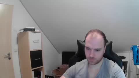 Snapshot of j_german783377 chatting on February 6, 11:21 am here4y online show from February 6, 11:21 am