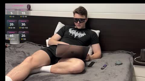 j_lyle_x online show from November 8, 8:34 pm