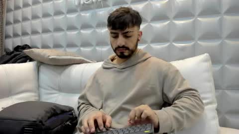 JACK DANIEL online show from November 10, 2:11 pm