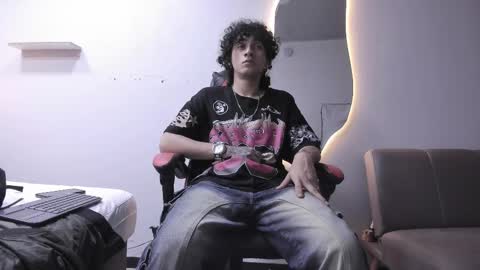 Jackes Taylor online show from February 20, 6:10 am