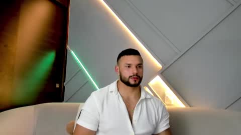 Snapshot of jackson_wayne__ chatting on February 7, 10:52 pm Jackson Wayne online show from February 7, 10:52 pm