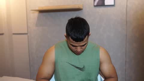 Jackson Bell online show from December 2, 1:14 pm