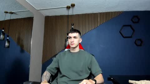 Snapshot of jacksonolsenn chatting on January 11, 12:18 pm Jackson Olsen online show from January 11, 12:18 pm