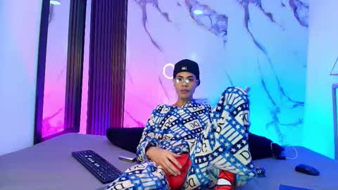 jacob_blackwell online show from February 9, 4:06 am