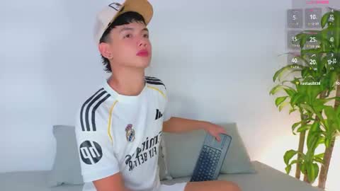 JACOB online show from June 11, 7:45 pm