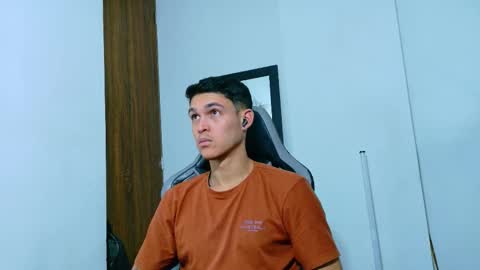 jacob_king01 online show from February 20, 12:40 pm