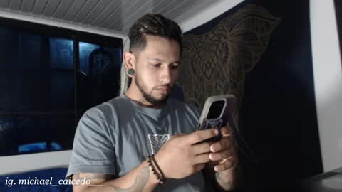 Michael Caicedo online show from July 14, 2:38 am