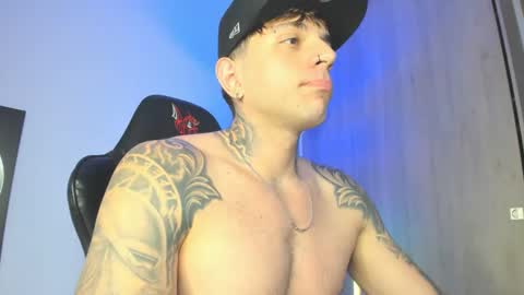 jacobb116 online show from October 8, 12:26 am