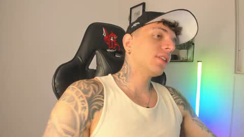 jacobb116 online show from January 8, 2:46 am