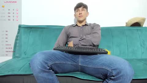 Snapshot of jacques_cardiet chatting on February 4, 6:27 pm jacobo online show from February 4, 6:27 pm