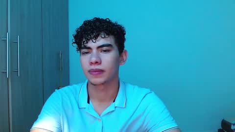 javi15  online show from November 23, 9:04 pm