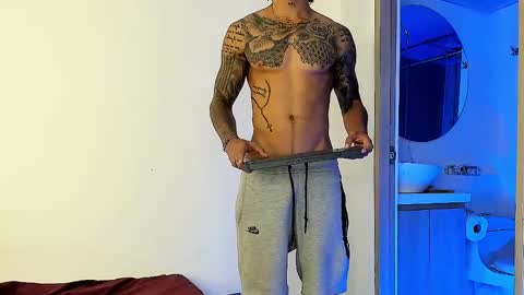 Santiago online show from February 17, 12:21 am