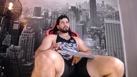 Snapshot of jakeskye chatting on December 3, 12:55 am JakeSkye online show from December 3, 12:55 am