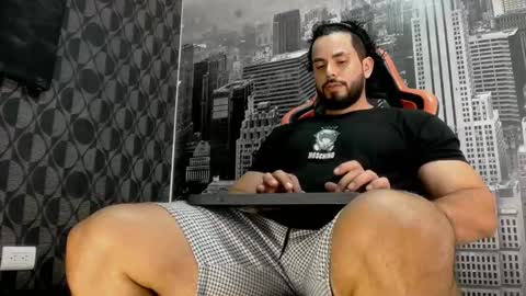Snapshot of jakeskye chatting on September 13, 1:50 am JakeSkye online show from September 13, 1:50 am