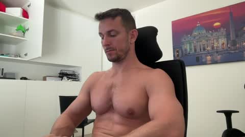 Muscle beast P online show from August 4, 7:03 am