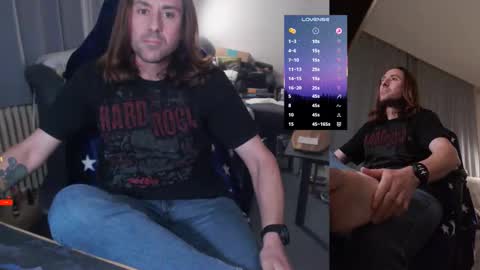Snapshot of jalex_moony chatting on October 3, 8:25 pm Alex online show from October 3, 8:25 pm