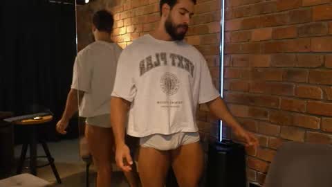 James Axel online show from October 13, 2:01 pm