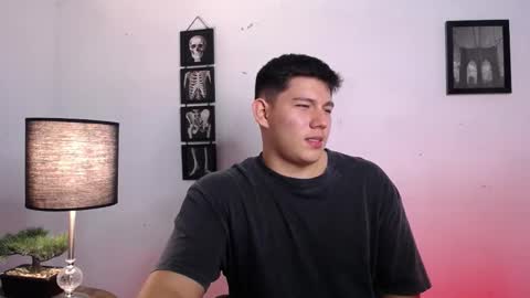 james_cr online show from November 6, 2:14 am