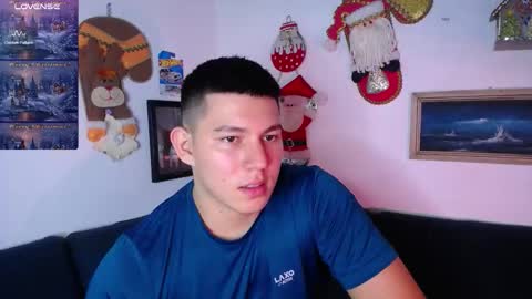 james_cr online show from December 18, 1:12 am