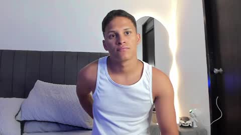 James Owenn online show from May 21, 4:52 am